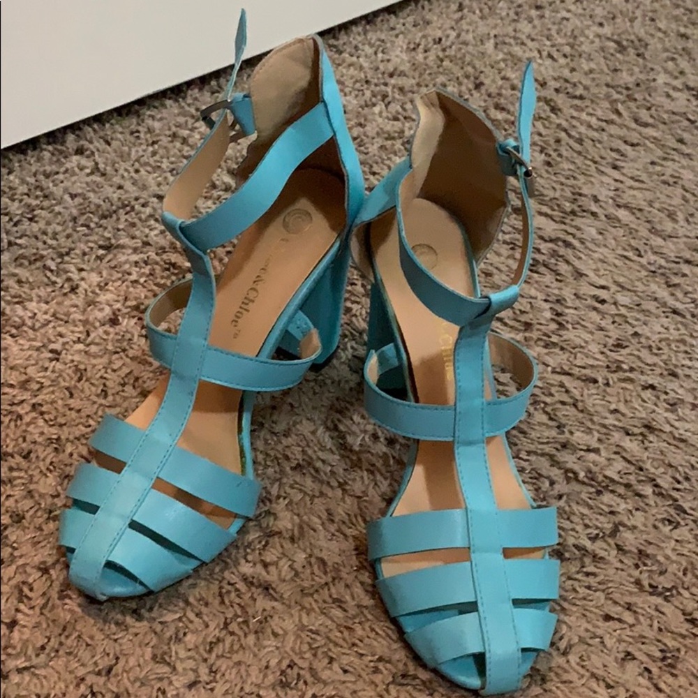 SPRING! Chase & Chloe teal heels